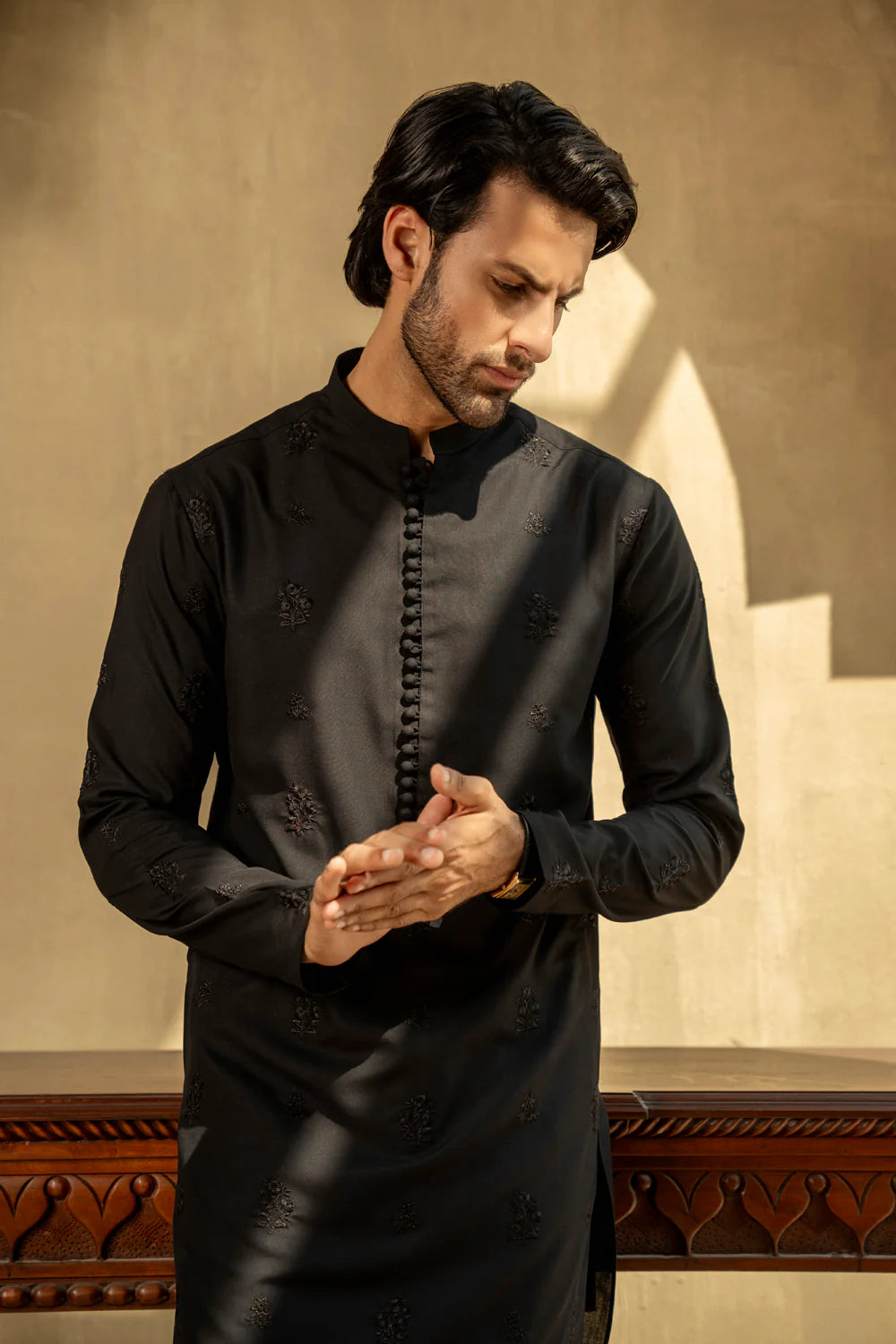 Black Embroidered Kurta Pyjama