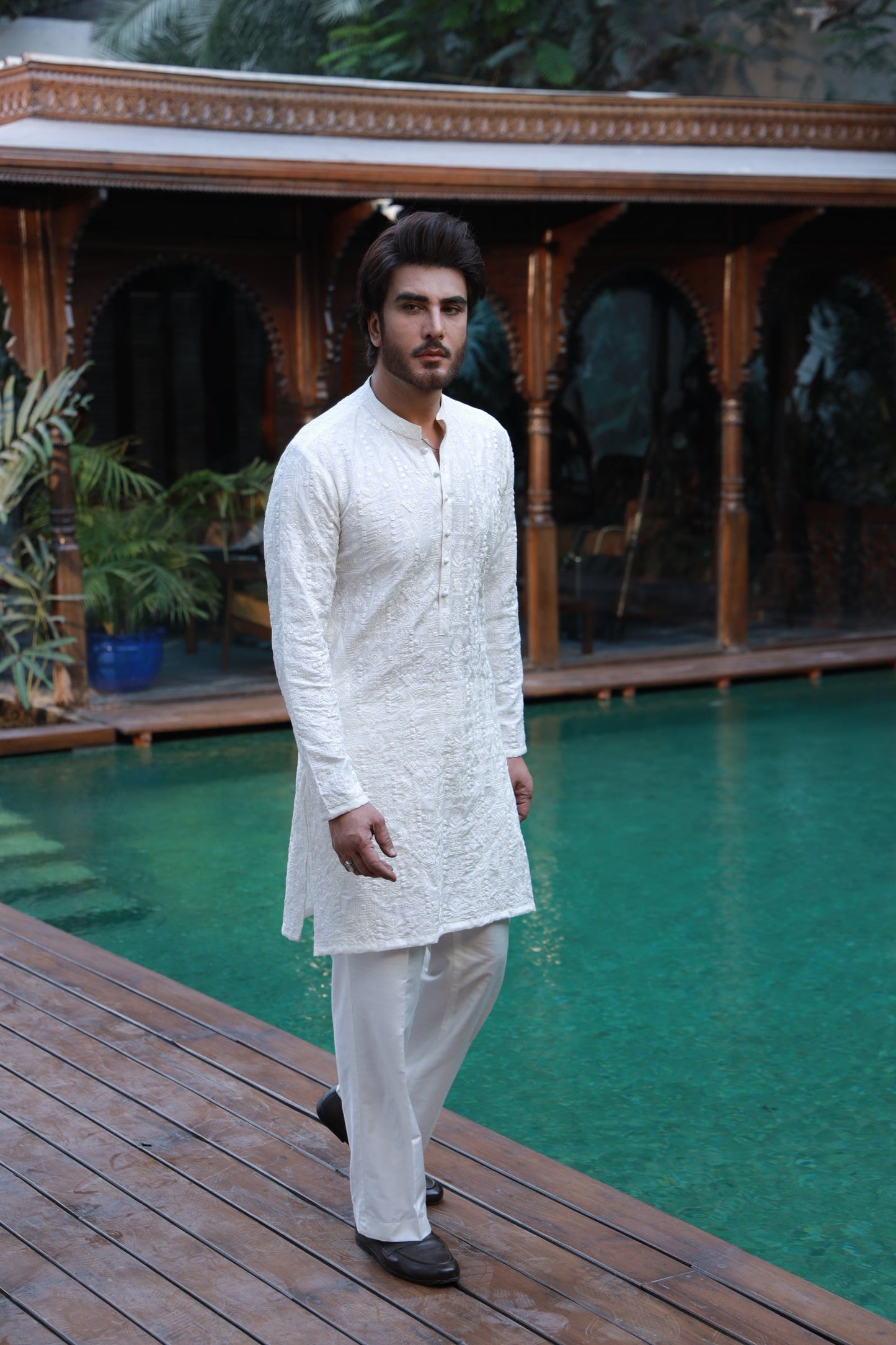 White Shahkaar Kurta Pyjama