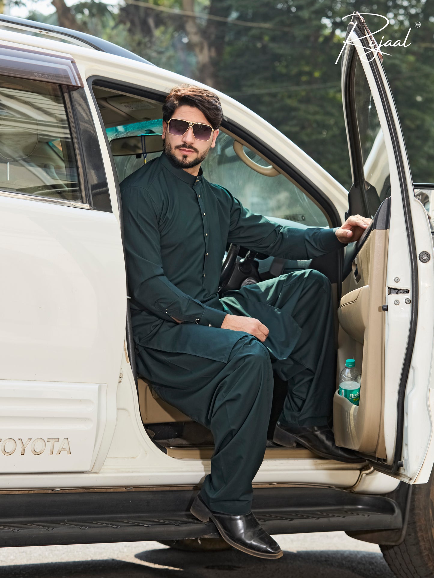AWWAL 12