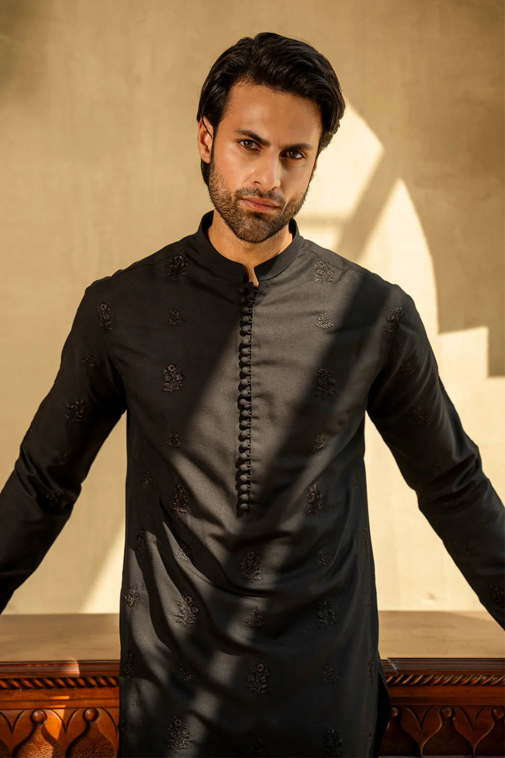 Black Embroidered Kurta Pyjama