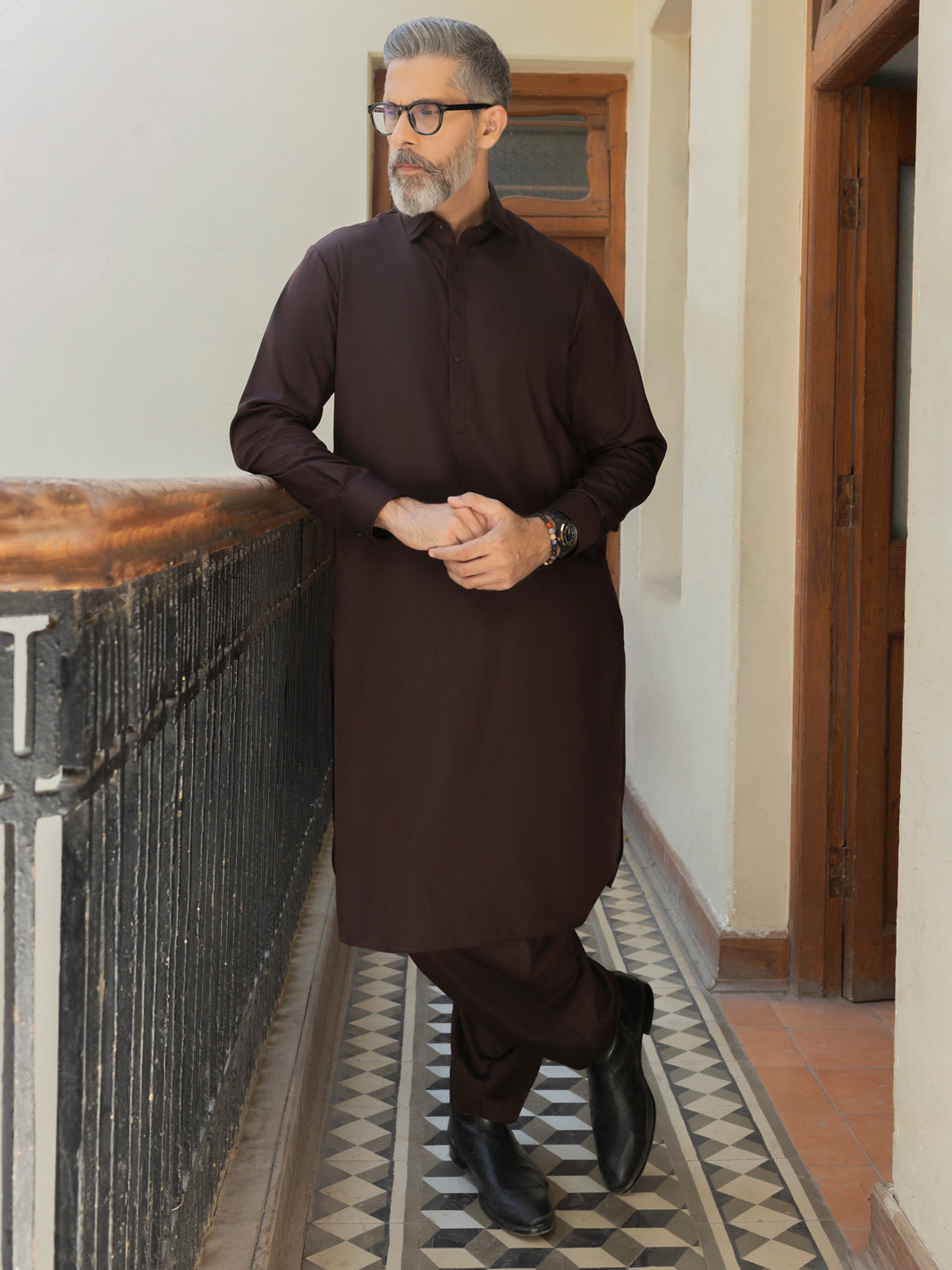 Wasim Akram Maroon Kameez Shalwar