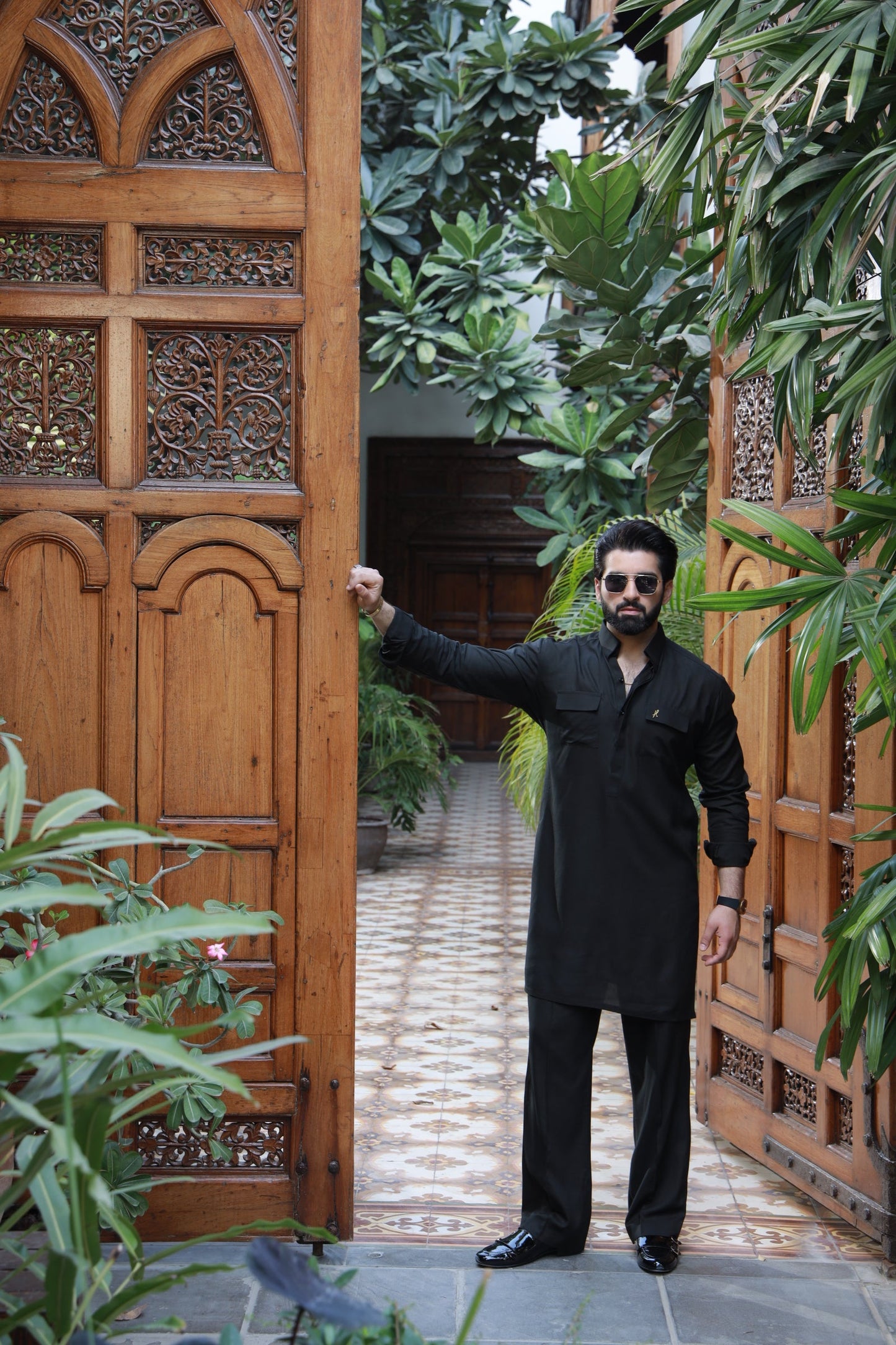 Black Linen Kurta Pyjama
