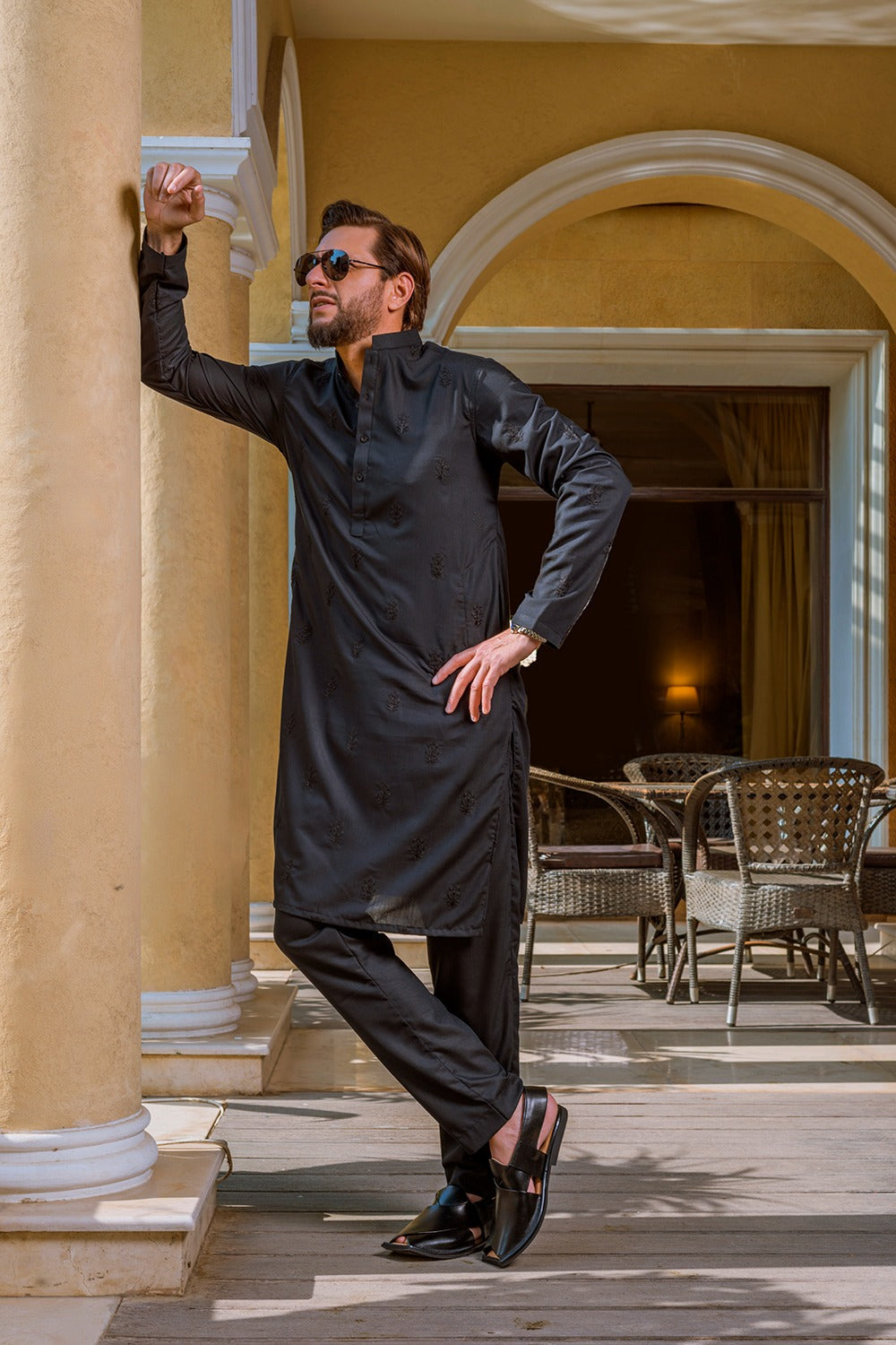 Black Embroidered Kurta Pyjama