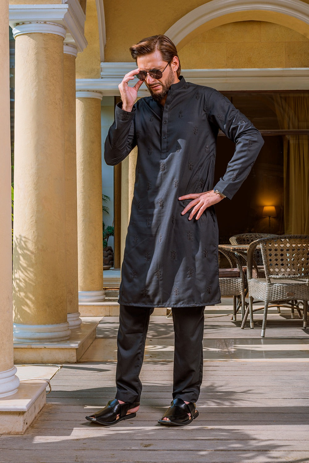Black Embroidered Kurta Pyjama