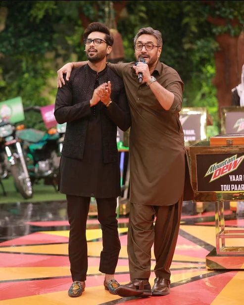 Snug Black Striped Kurta Trouser & Waistcoat