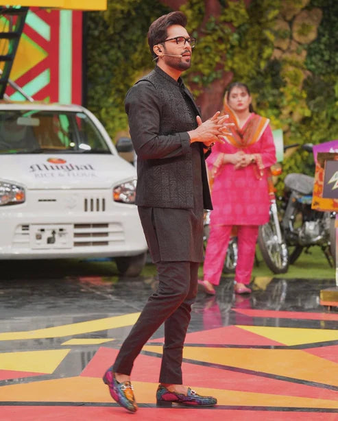 Snug Black Striped Kurta Trouser & Waistcoat