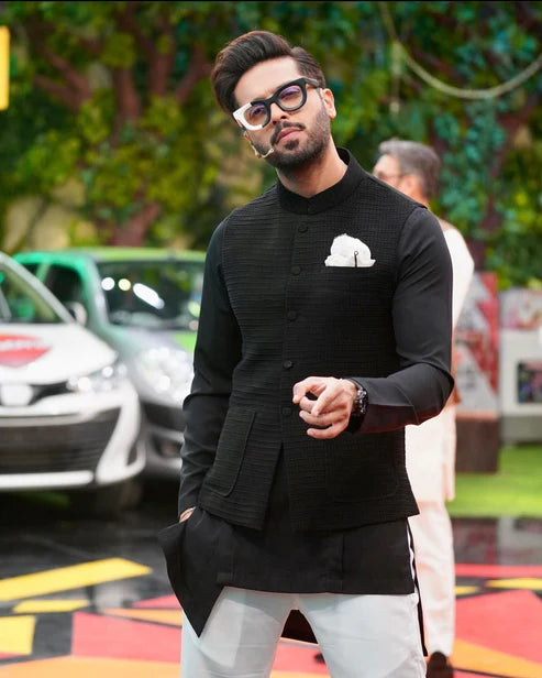 Snug Black Pleated Loop Kurta Trouser & Waistcoat